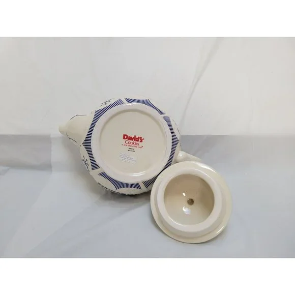 Disney Store Davids Cookies "Teapot" Cookie Jar - Land of Broken China - Picture 6 of 6